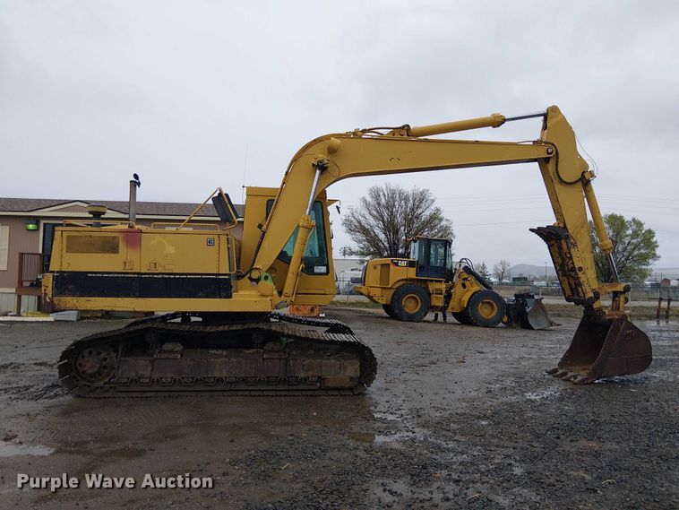 image for item EE5247 1988 Caterpillar 215 C excavator