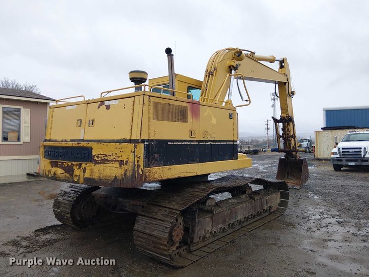 image for item EE5247 1988 Caterpillar 215 C excavator