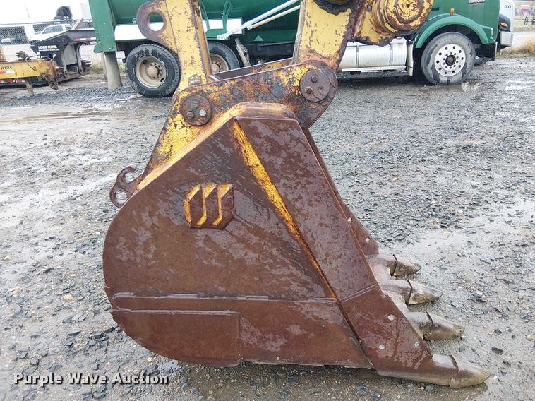 image for item EE5247 1988 Caterpillar 215 C excavator