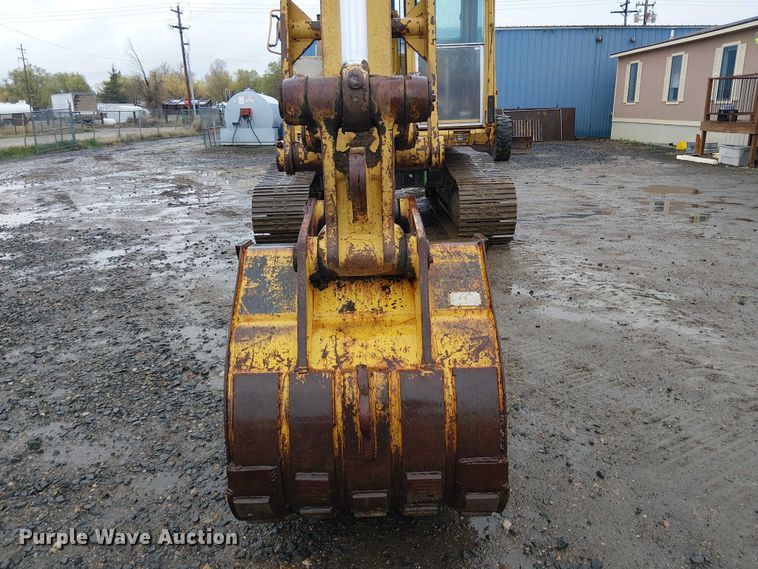 image for item EE5247 1988 Caterpillar 215 C excavator
