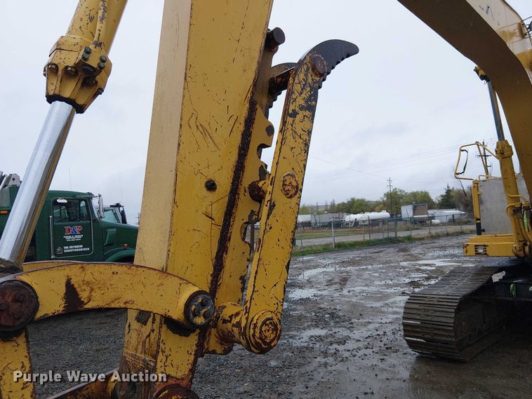 image for item EE5247 1988 Caterpillar 215 C excavator
