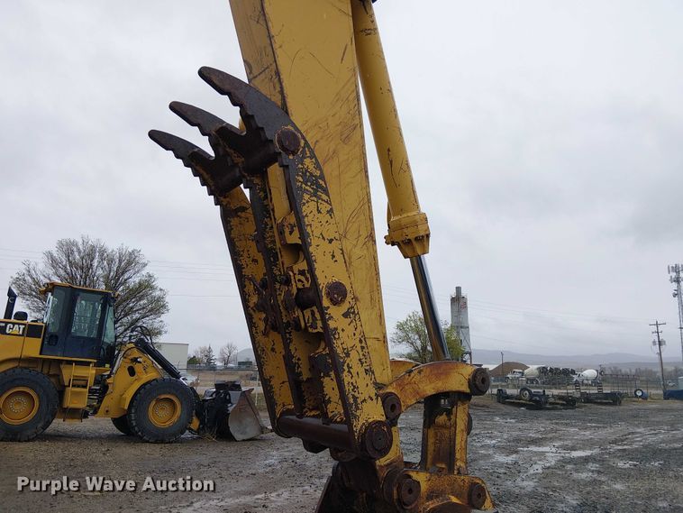 image for item EE5247 1988 Caterpillar 215 C excavator