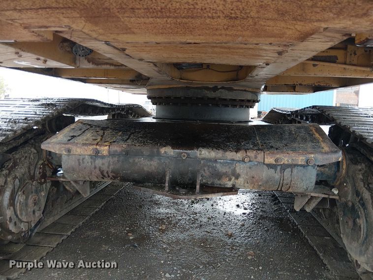 image for item EE5247 1988 Caterpillar 215 C excavator