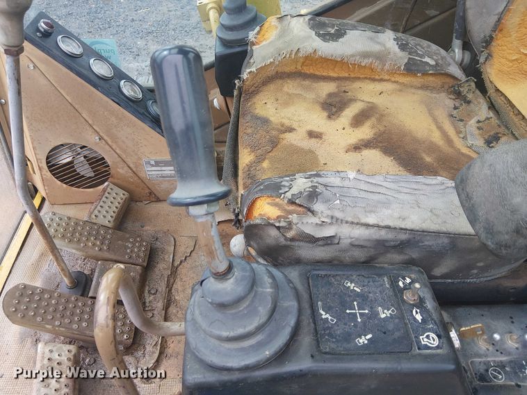 image for item EE5247 1988 Caterpillar 215 C excavator