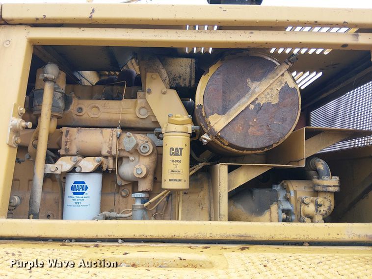 image for item EE5247 1988 Caterpillar 215 C excavator