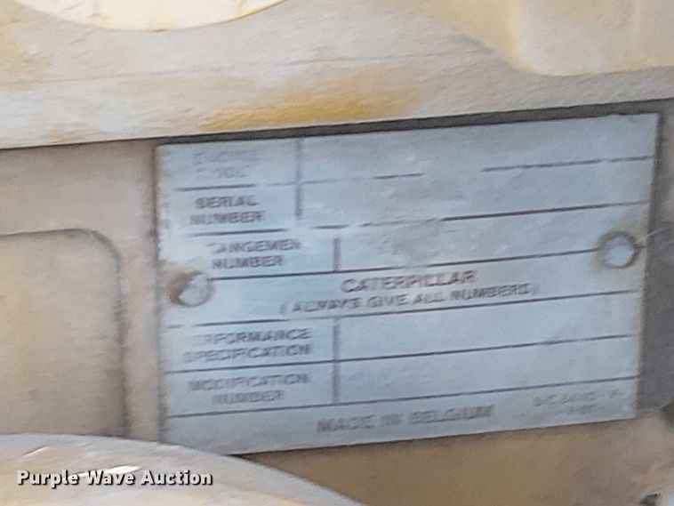 image for item EE5247 1988 Caterpillar 215 C excavator