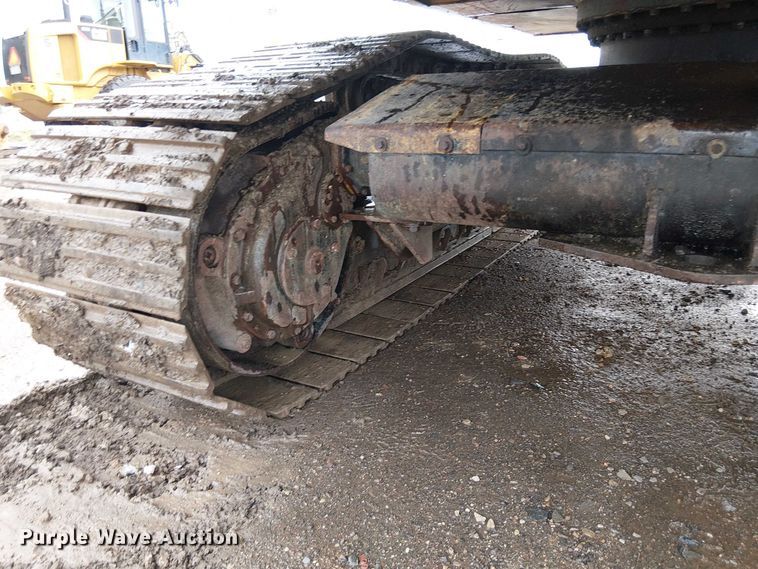 image for item EE5247 1988 Caterpillar 215 C excavator