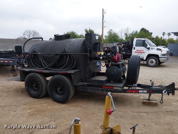 image for item EE5254 Seal coat machine