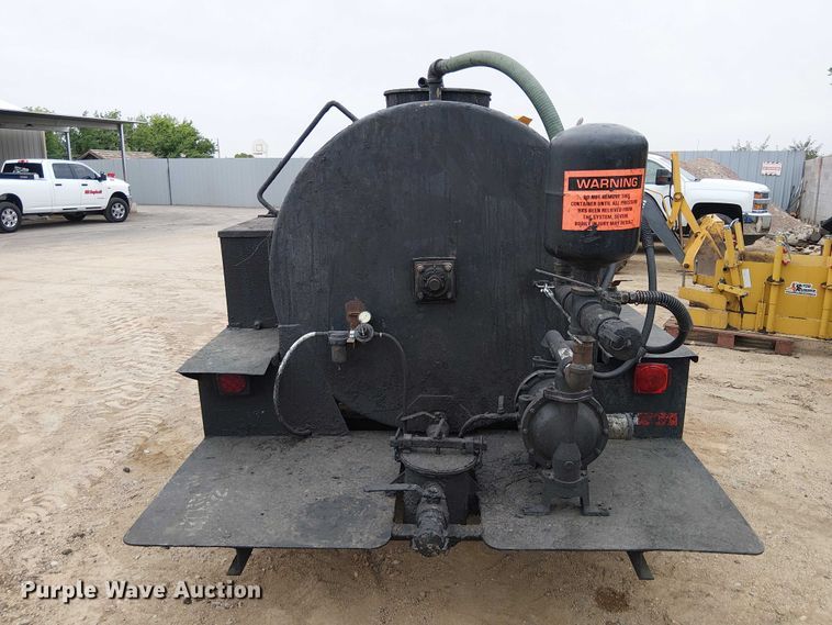 image for item EE5254 Seal coat machine