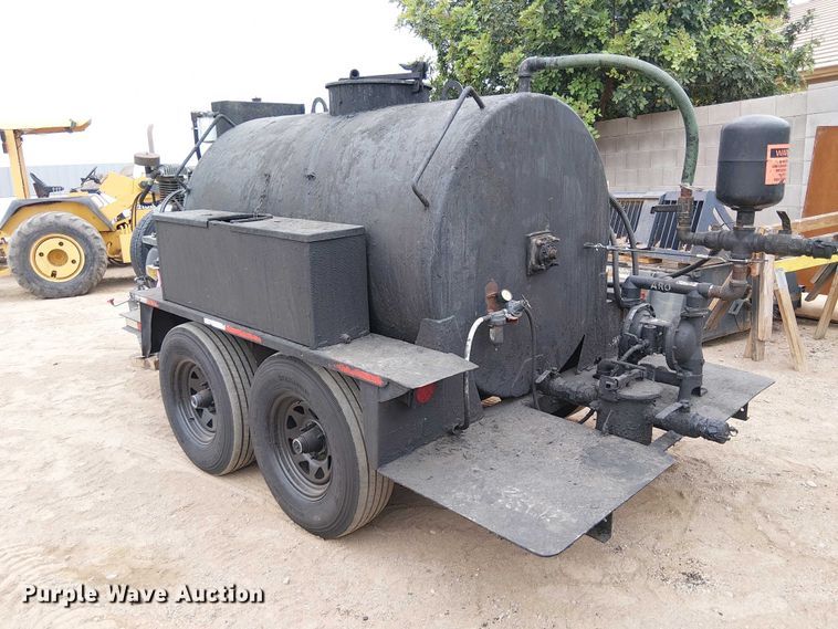 image for item EE5254 Seal coat machine