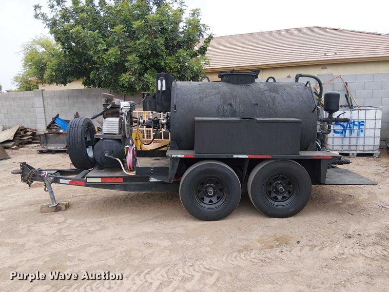 image for item EE5254 Seal coat machine