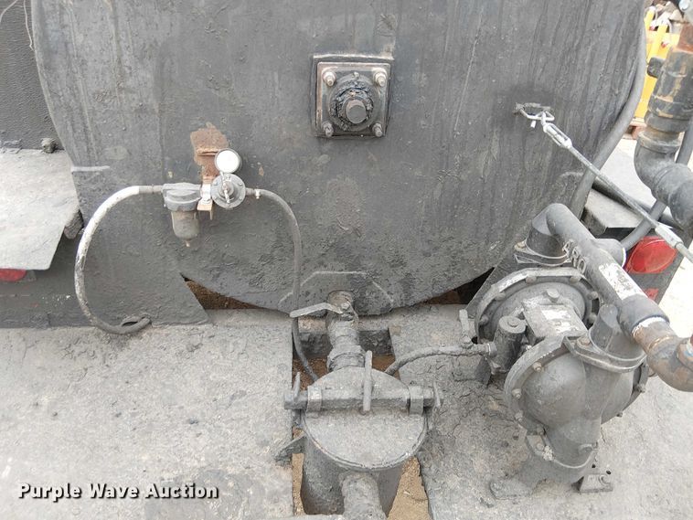 image for item EE5254 Seal coat machine