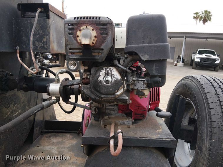 image for item EE5254 Seal coat machine