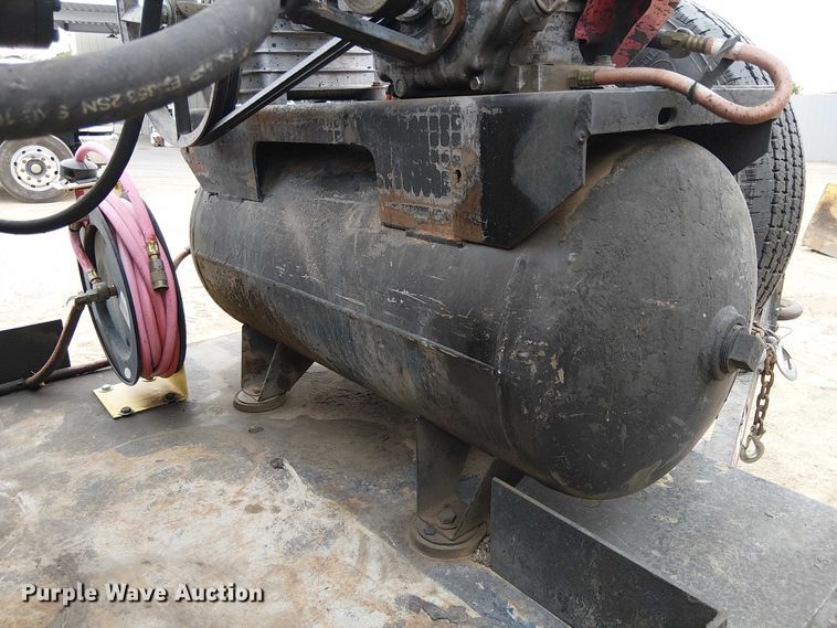 image for item EE5254 Seal coat machine