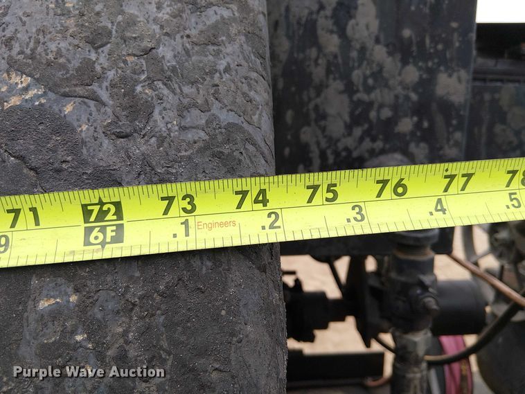 image for item EE5254 Seal coat machine