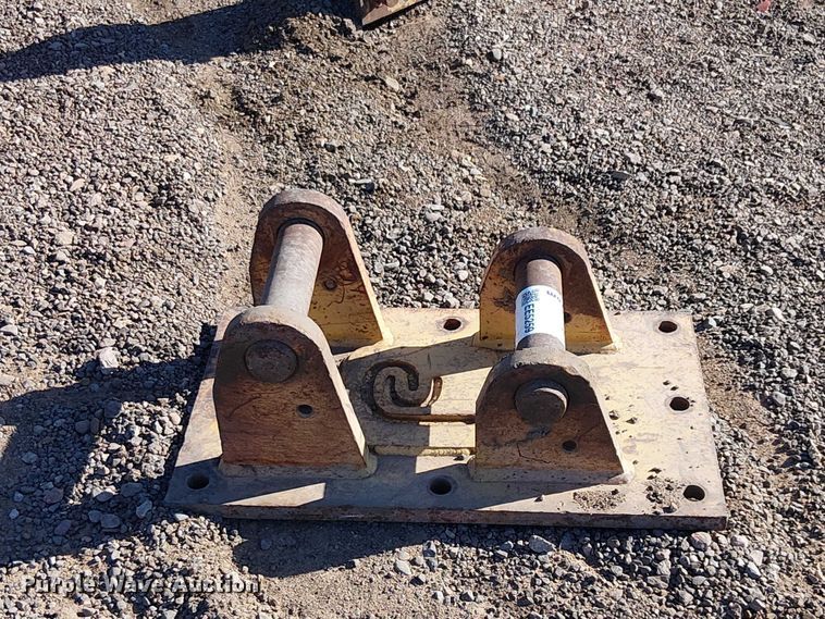 image for item EE5259 John Deere 710-G backhoe quick attach