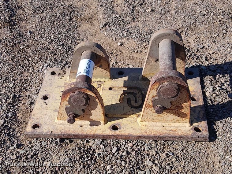 image for item EE5259 John Deere 710-G backhoe quick attach