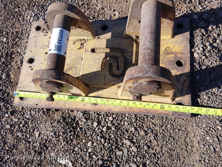 image for item EE5259 John Deere 710-G backhoe quick attach