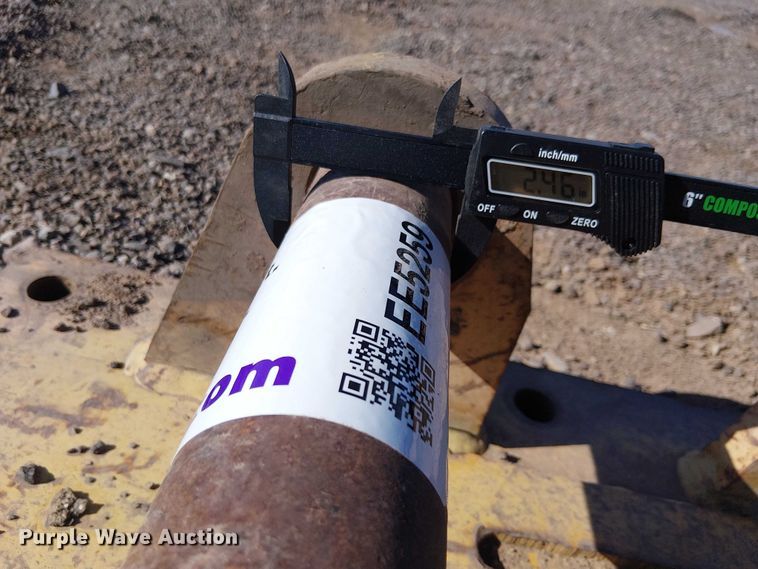 image for item EE5259 John Deere 710-G backhoe quick attach