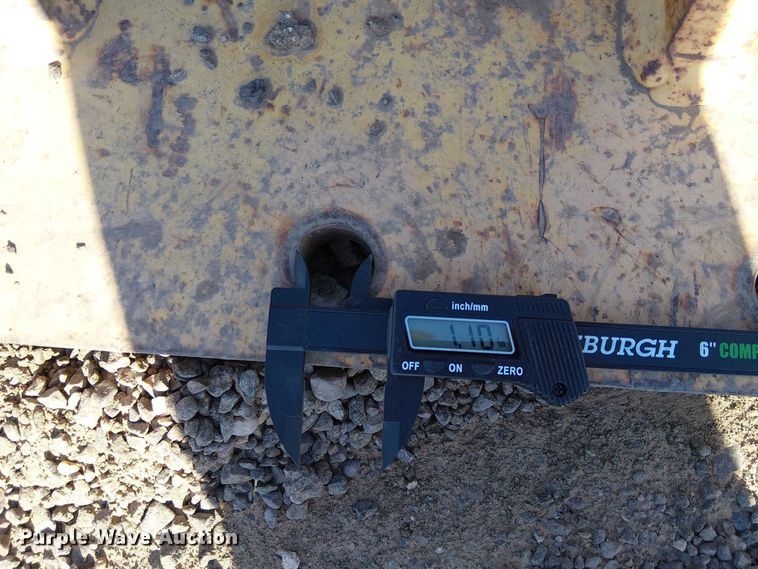 image for item EE5259 John Deere 710-G backhoe quick attach