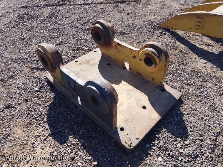 image for item EE5262 330 excavator quick attach