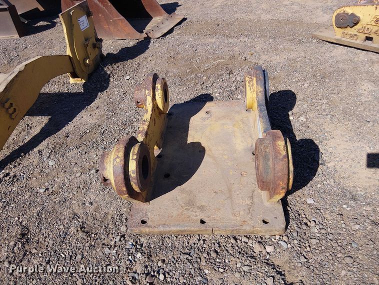 image for item EE5262 330 excavator quick attach