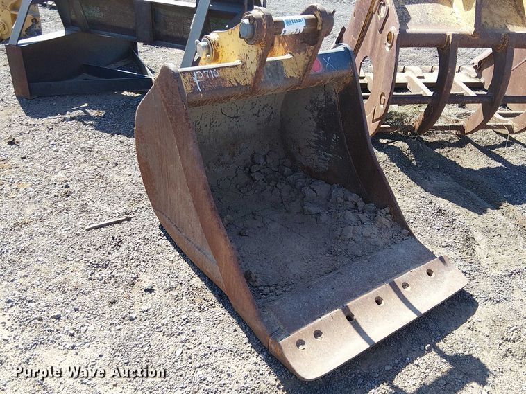 image for item EE5267 710 G excavator bucket
