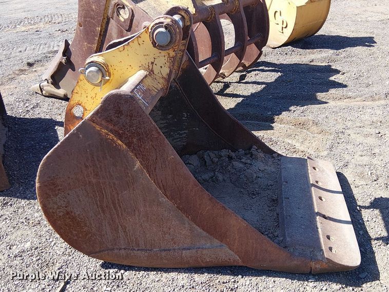 image for item EE5267 710 G excavator bucket