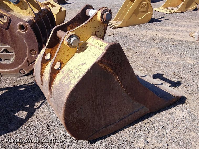 image for item EE5267 710 G excavator bucket