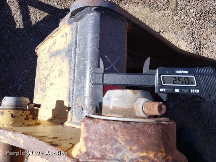 image for item EE5267 710 G excavator bucket