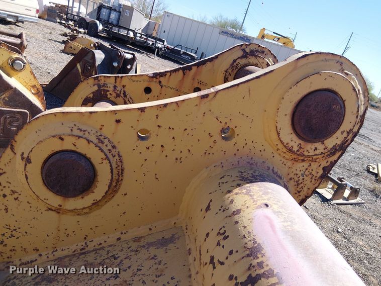 image for item EE5269 Sui Manufacturing EXC7060SKBB excavator rock bucket