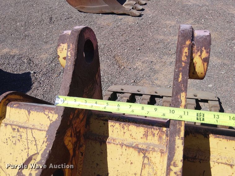 image for item EE5274 excavator bucket