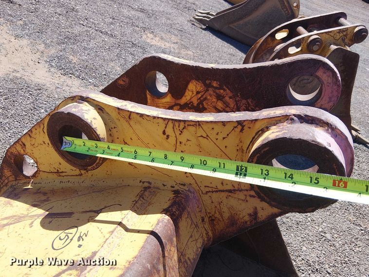 image for item EE5274 excavator bucket