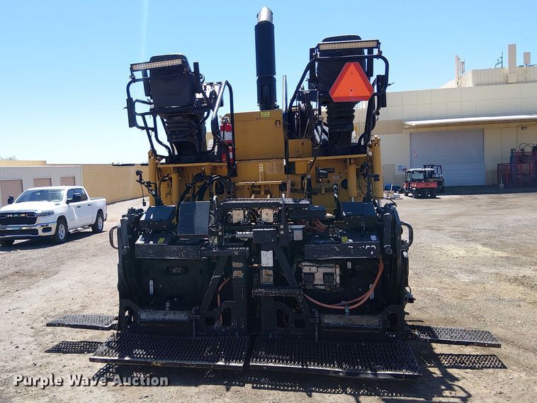 image for item EE5282 2014 Caterpillar AP655D paver