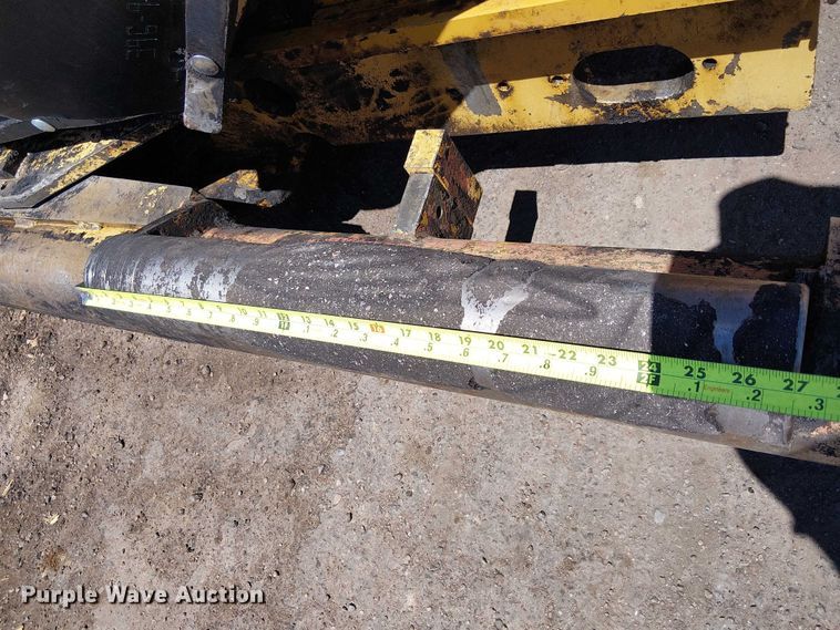 image for item EE5282 2014 Caterpillar AP655D paver