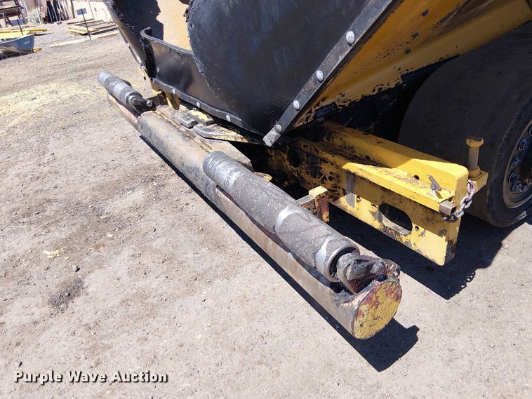 image for item EE5282 2014 Caterpillar AP655D paver