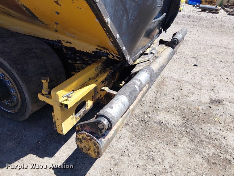 image for item EE5282 2014 Caterpillar AP655D paver