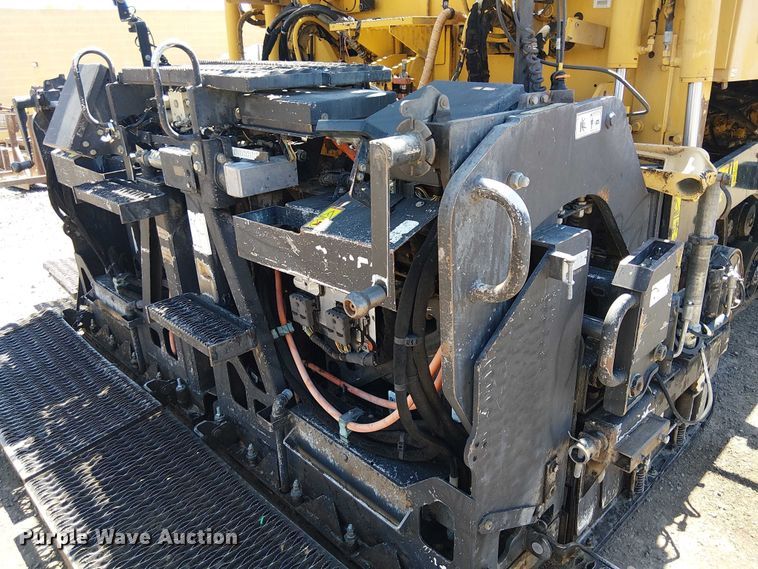 image for item EE5282 2014 Caterpillar AP655D paver