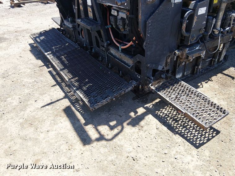 image for item EE5282 2014 Caterpillar AP655D paver