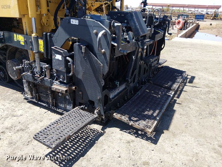image for item EE5282 2014 Caterpillar AP655D paver
