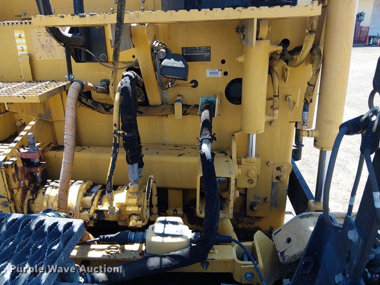 image for item EE5282 2014 Caterpillar AP655D paver