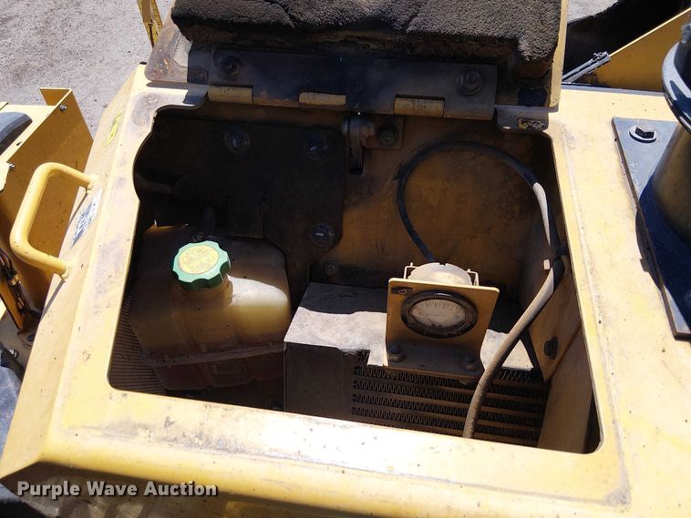 image for item EE5282 2014 Caterpillar AP655D paver