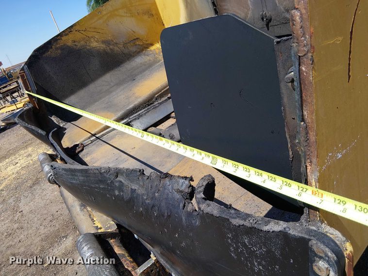 image for item EE5282 2014 Caterpillar AP655D paver