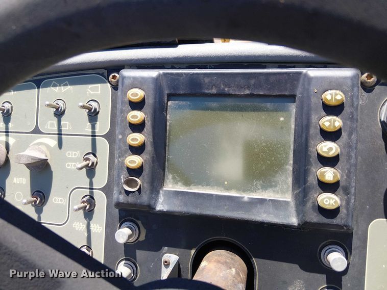 image for item EE5282 2014 Caterpillar AP655D paver