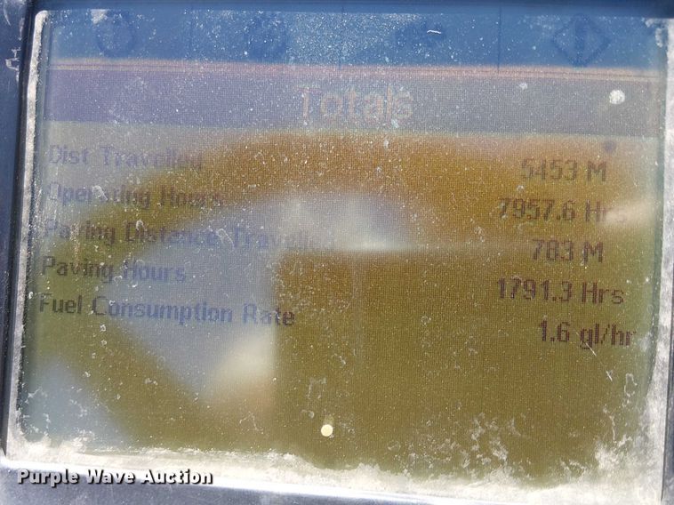 image for item EE5282 2014 Caterpillar AP655D paver