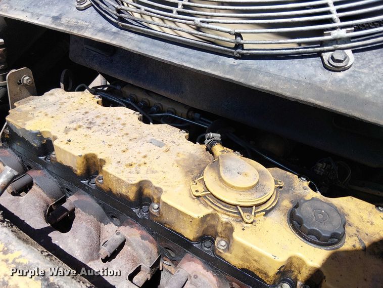 image for item EE5282 2014 Caterpillar AP655D paver