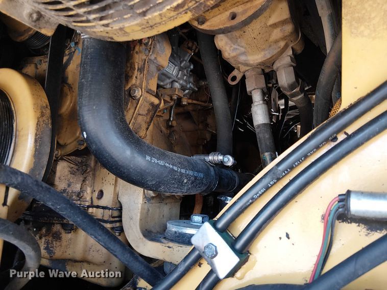 image for item EE5282 2014 Caterpillar AP655D paver