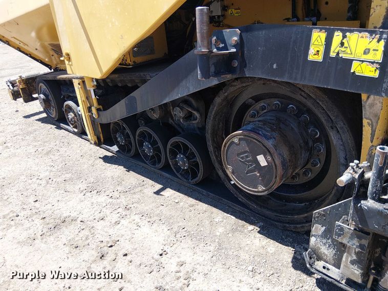 image for item EE5282 2014 Caterpillar AP655D paver