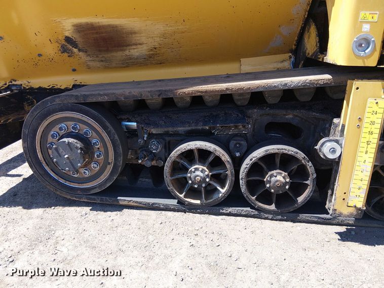 image for item EE5282 2014 Caterpillar AP655D paver