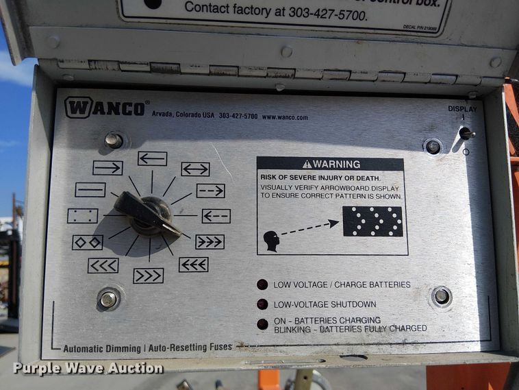 image for item EE5292 2021 Wanco arrow board trailer